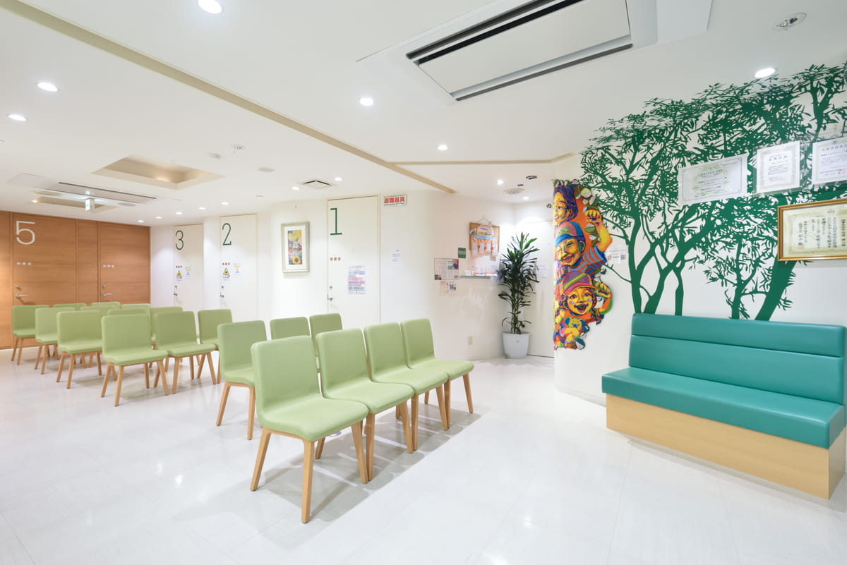 ゆーかりクリニック待合室